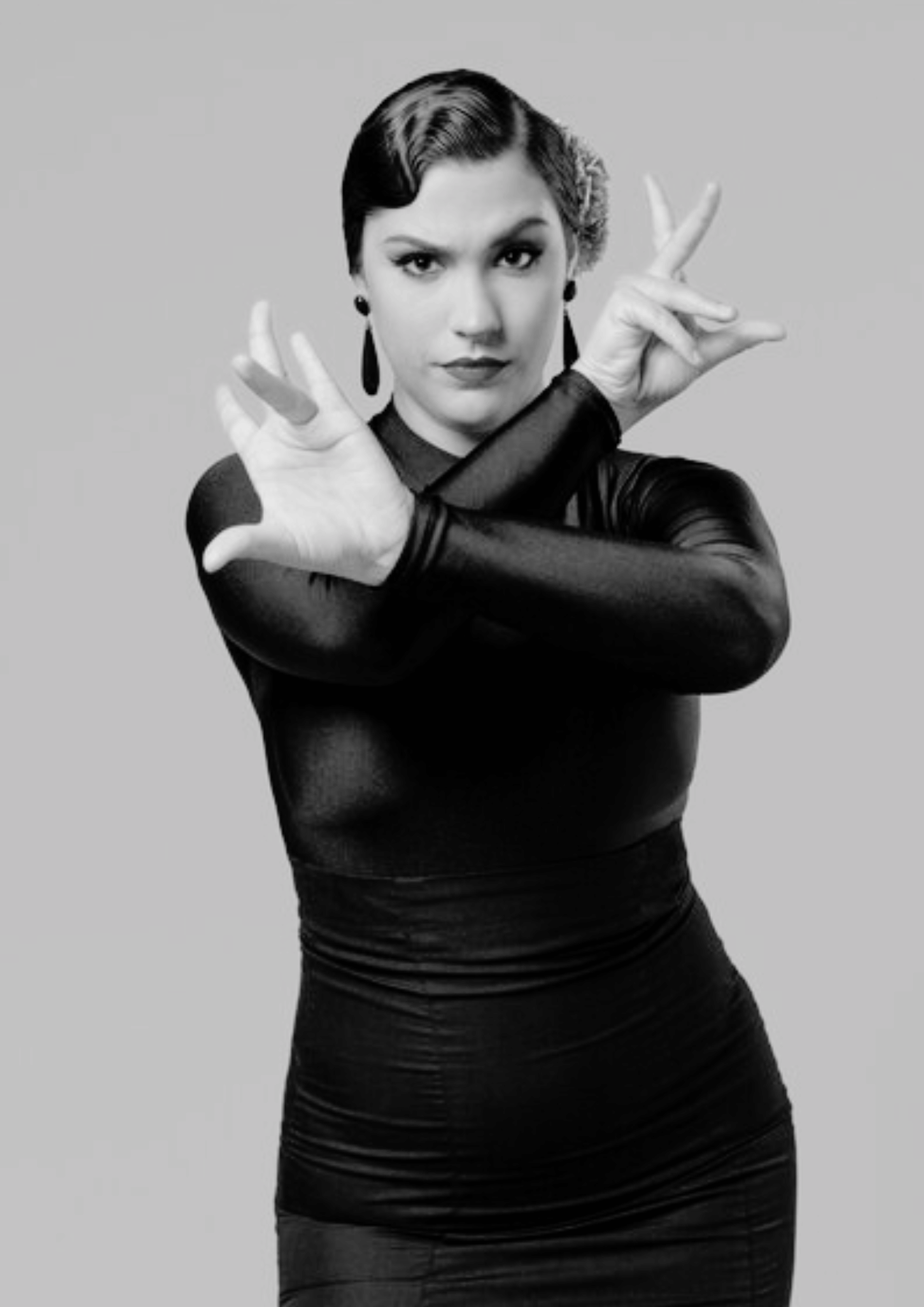 Téléphone rose dominatrice ronde : Vanessa, autorité voluptueuse et séduction 🔥