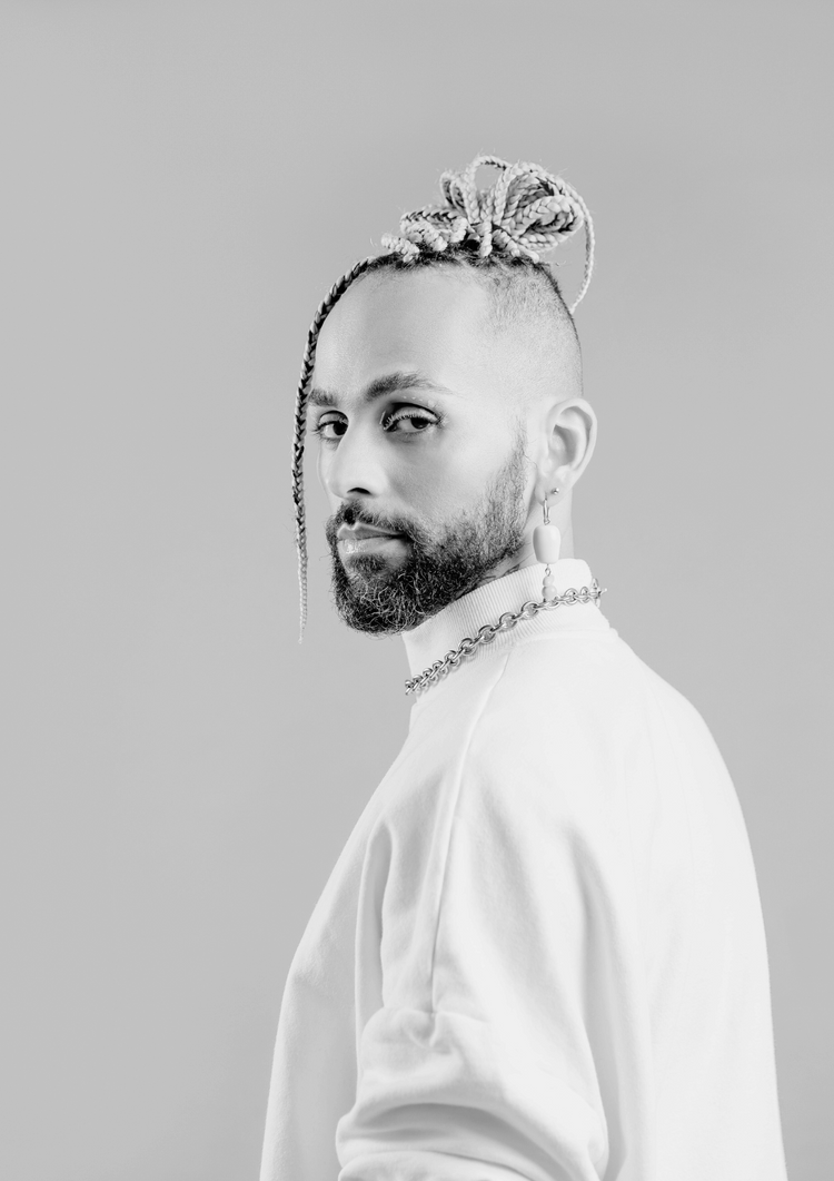 Téléphone rose gay arabe