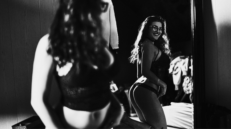 Téléphone rose ronde