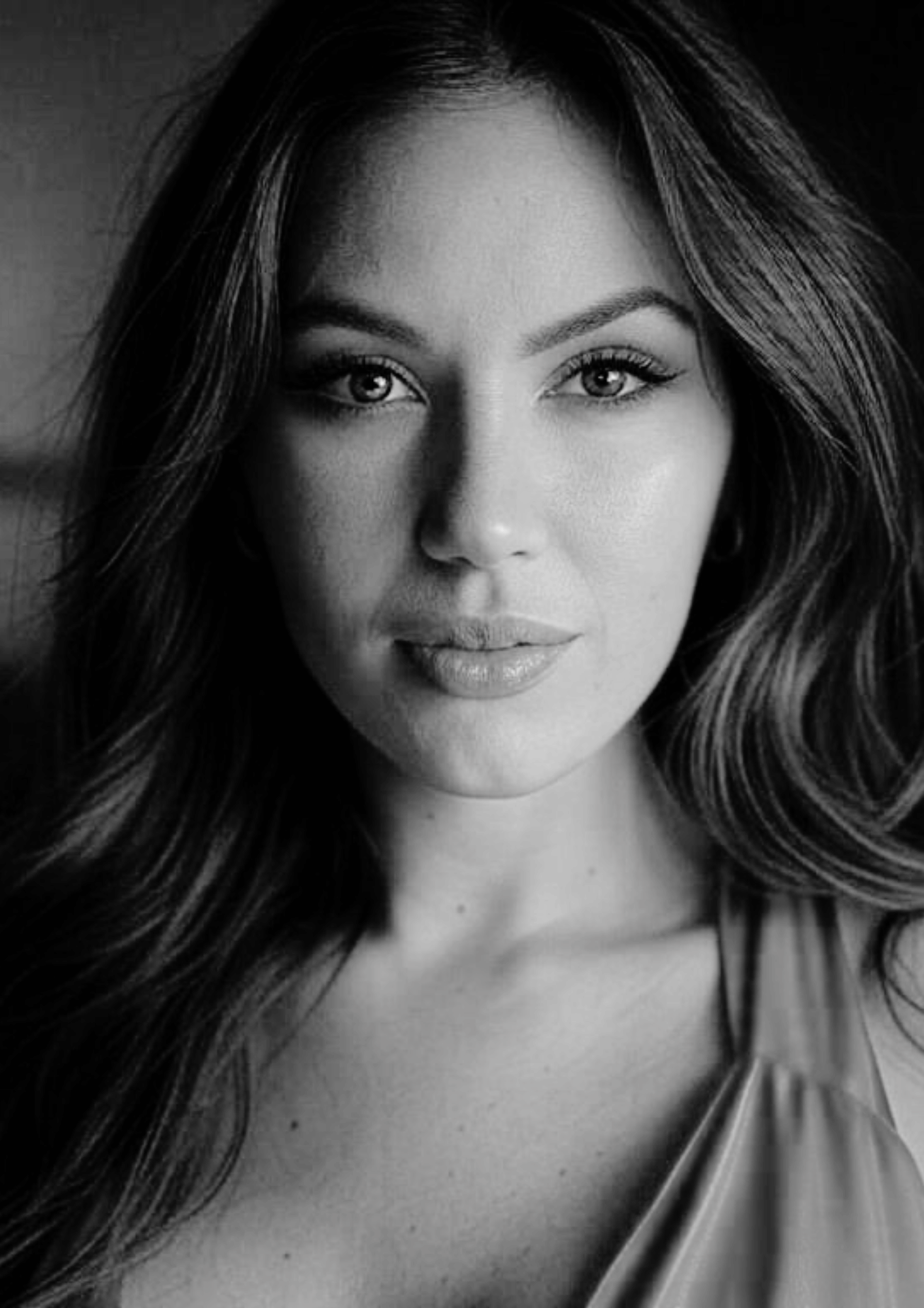 Je suis Léa, ta douce et sensuelle amatrice prête à t’envoûter 🌸